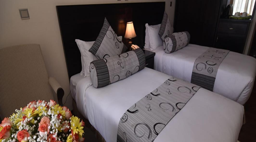 Southern Addis Hotel エクステリア 写真